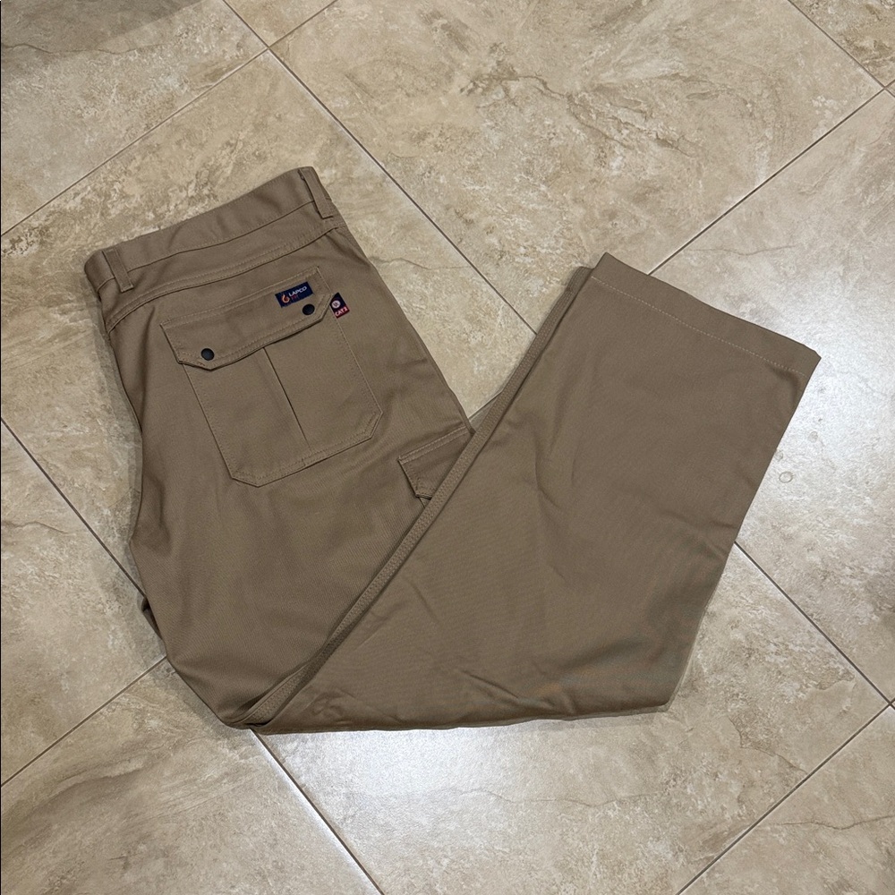 Classic Men's Tan Cargo Pants